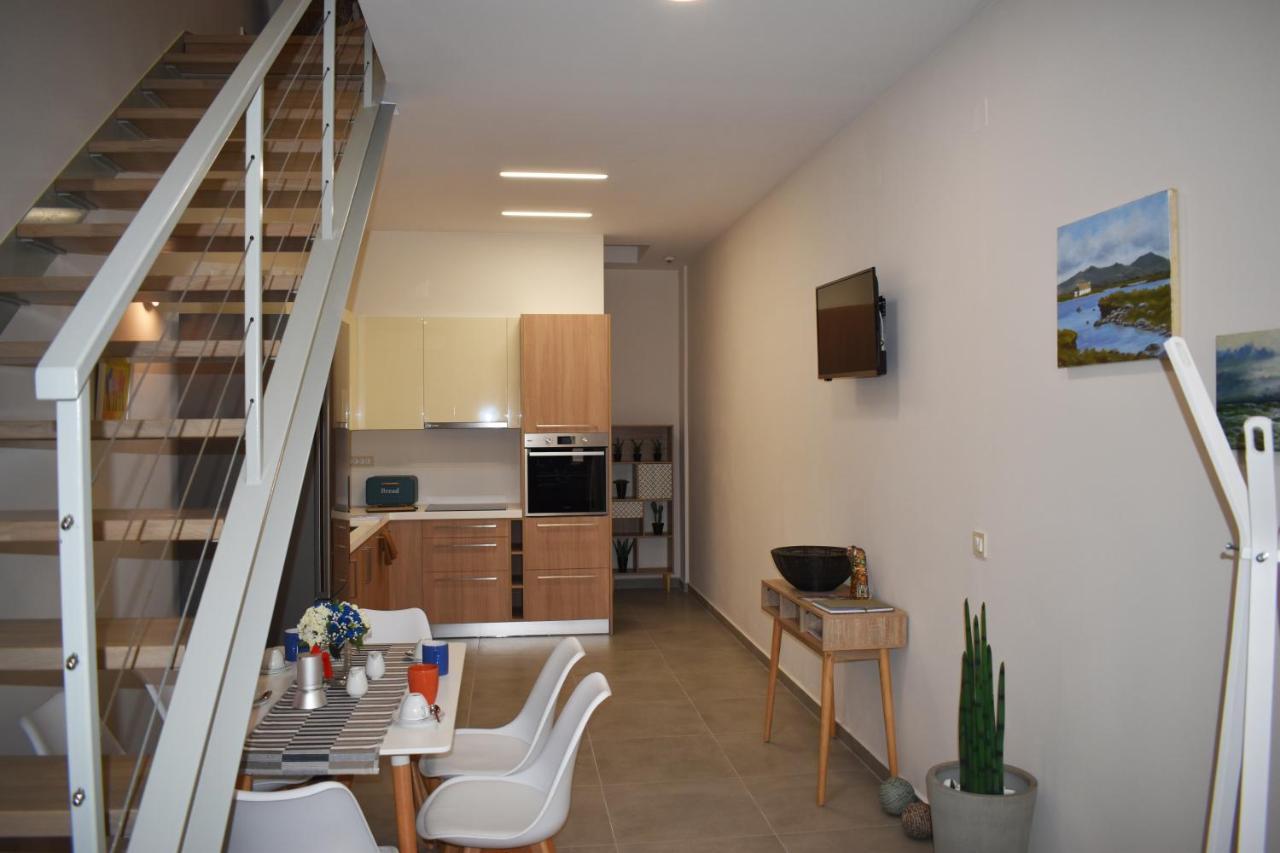 Gallery Art Apartment Hriszí Aktí Haniá Kültér fotó
