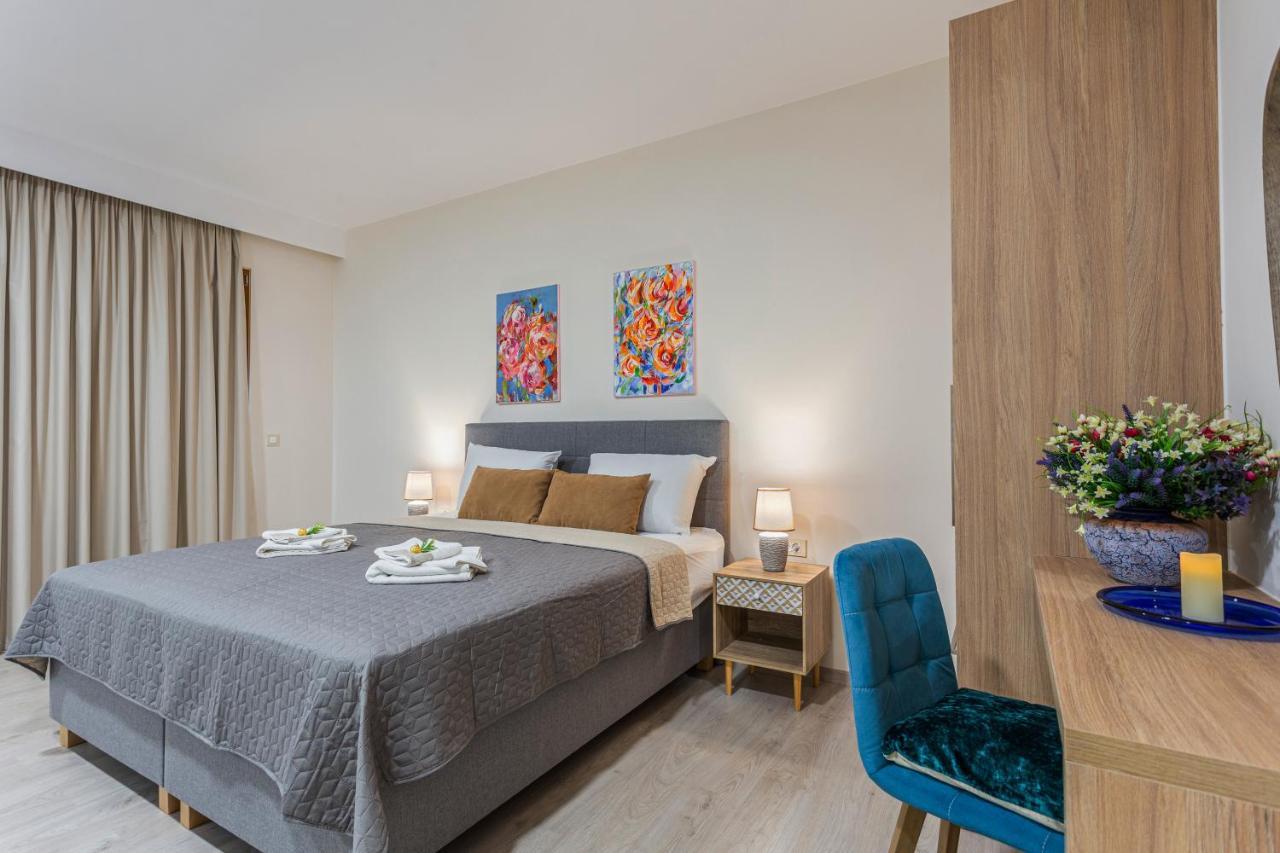 Gallery Art Apartment Hriszí Aktí Haniá Kültér fotó